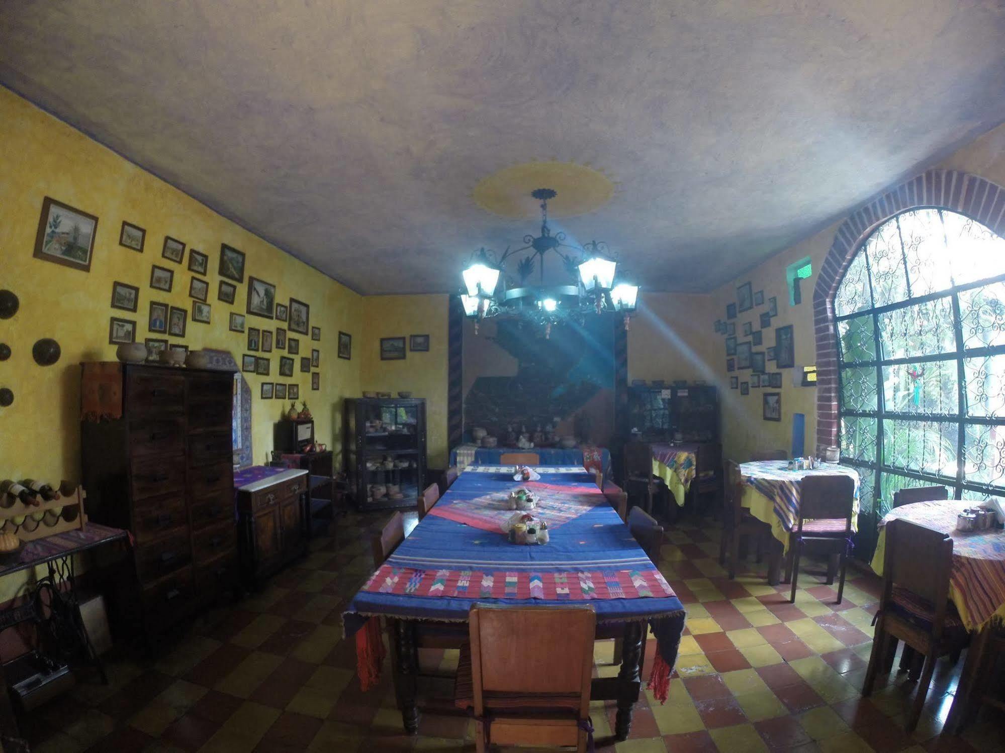 Posada Belen Museo Inn グアテマラシティ エクステリア 写真